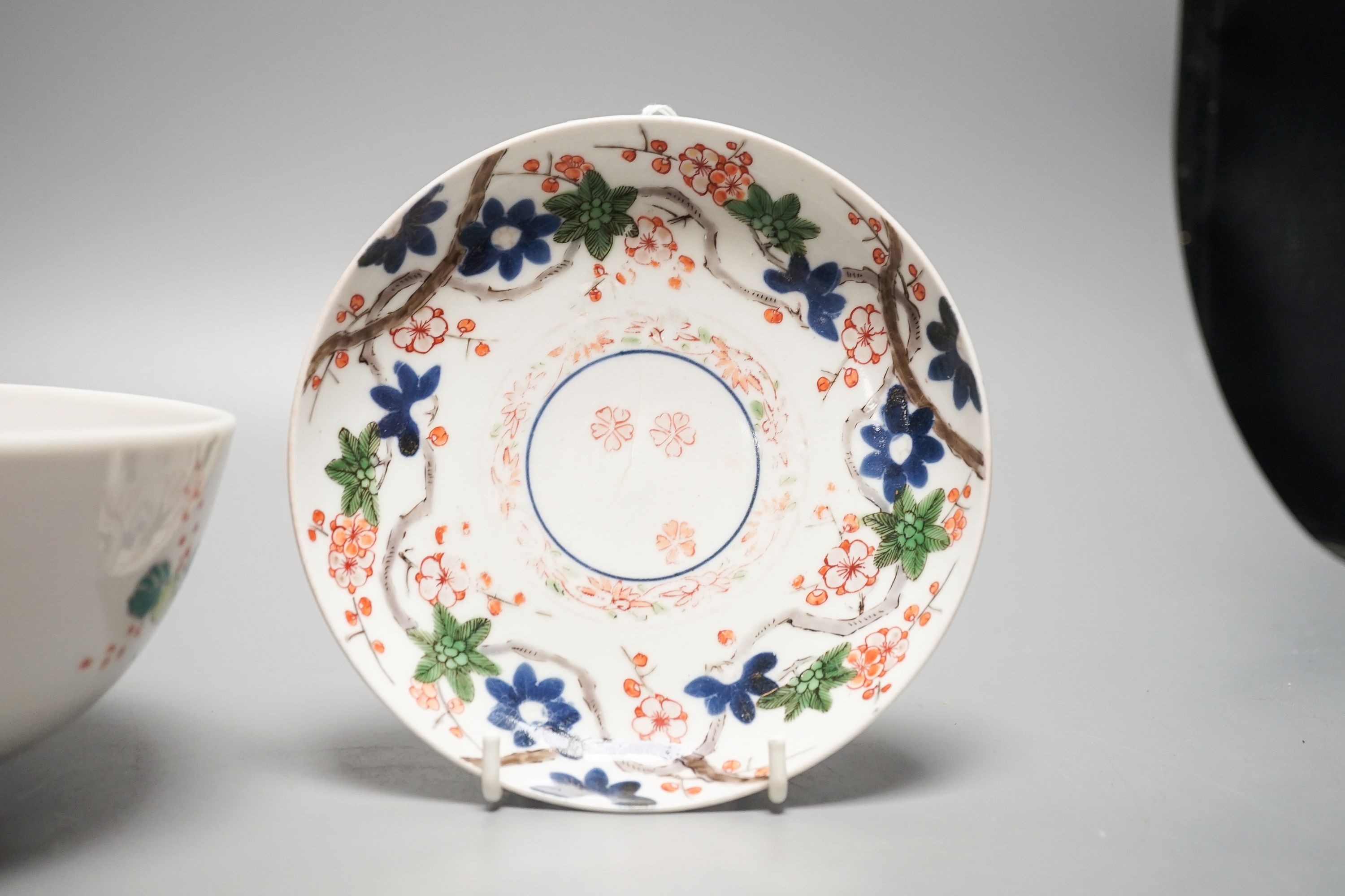 A Japanese Arita bowl, 17.7cm and a similar saucer dish, both Edo period